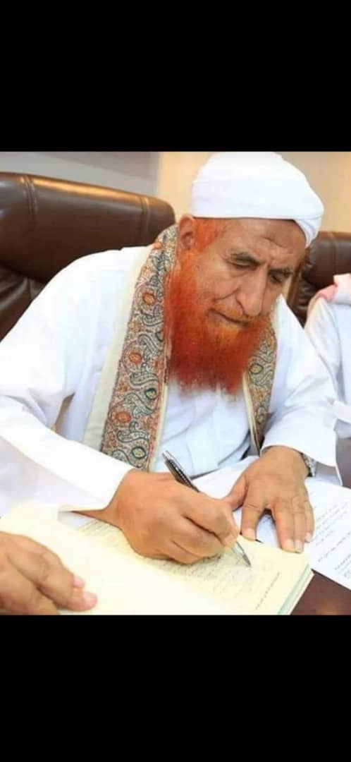الشيخ عبدالمجيد الزنداني 
رحمة الله تغشاه