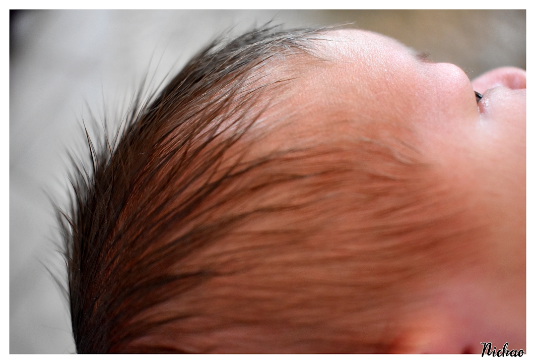 #Photographie d'un #nouveauné
#newborn #bébé #cheveux #enfant #baby #bebe #bebephotography #bebephoto #babyphotography #newborn #newbornphotography #couleur #darkhair #beautifulbaby #cutie #cutiepic #kid #naissance #love