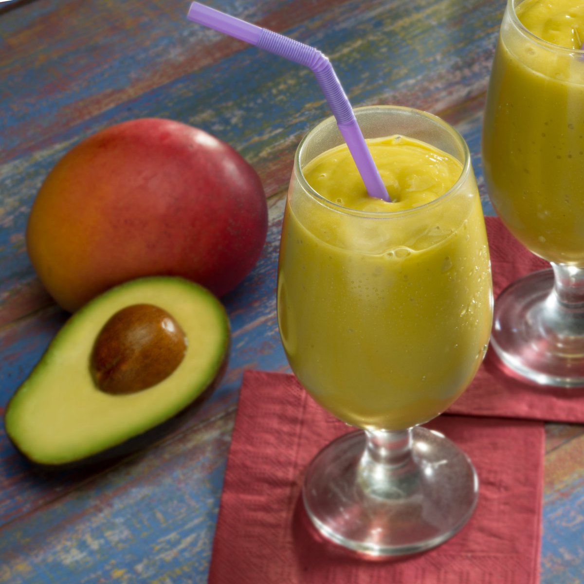 Looking for a self-care Cinco? Try our Dairy-Free Mango Avocado Smoothie! Not only is it fun and delicious, but it's also a heart-healthy American Heart Association certified recipe 🥭🥑 Find out how to make your Cinco De Licious: bit.ly/3x77GKh #AlwaysGood…