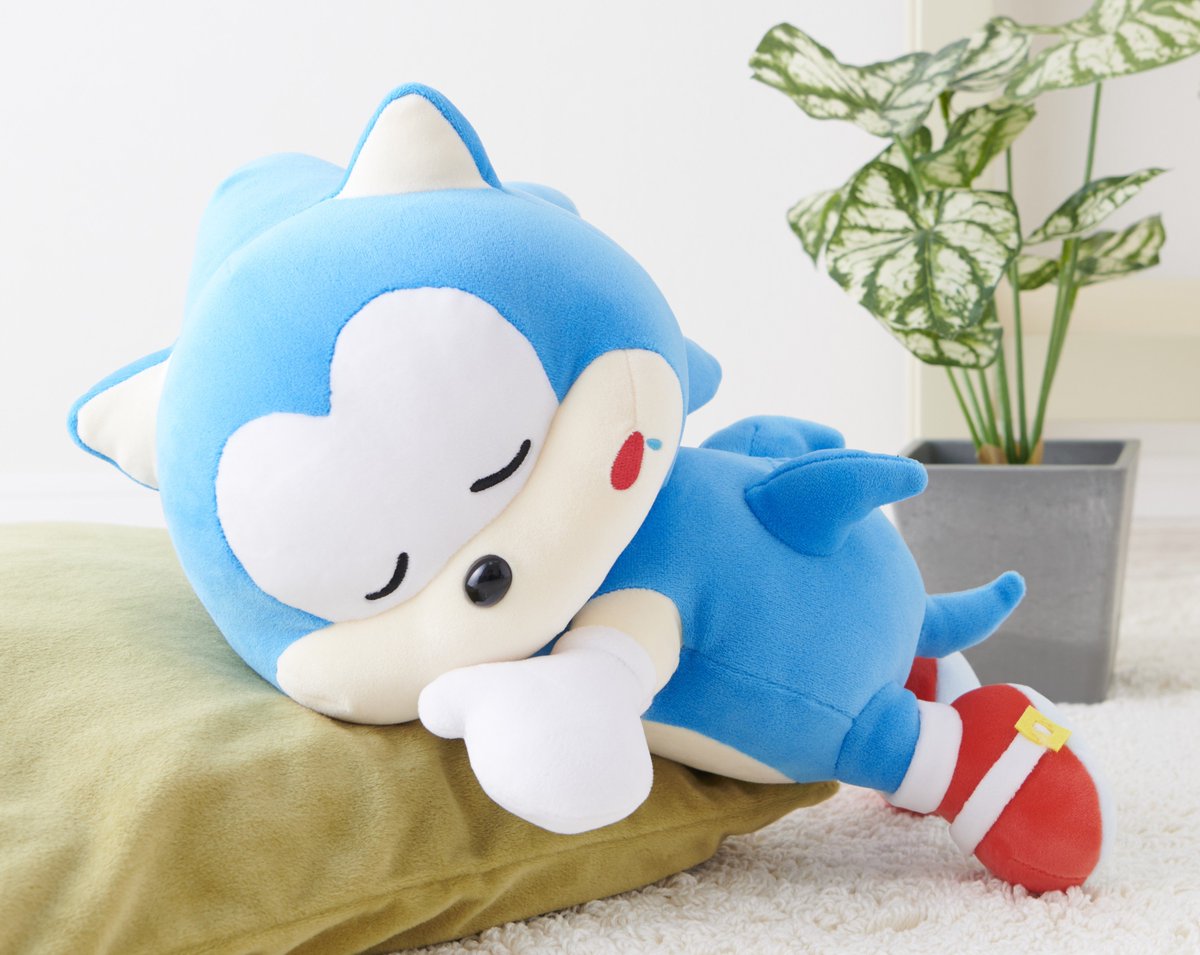 SEGA JP has revealed a new line of SONIC & FRIENDS merchandise, along with an adorable website!

bit.ly/3xXwzIr

57 total items including stickers, lanyards, can badges, plushes, pouches, acrylics, and towels!

They are Japan exclusive, but will be available on sites