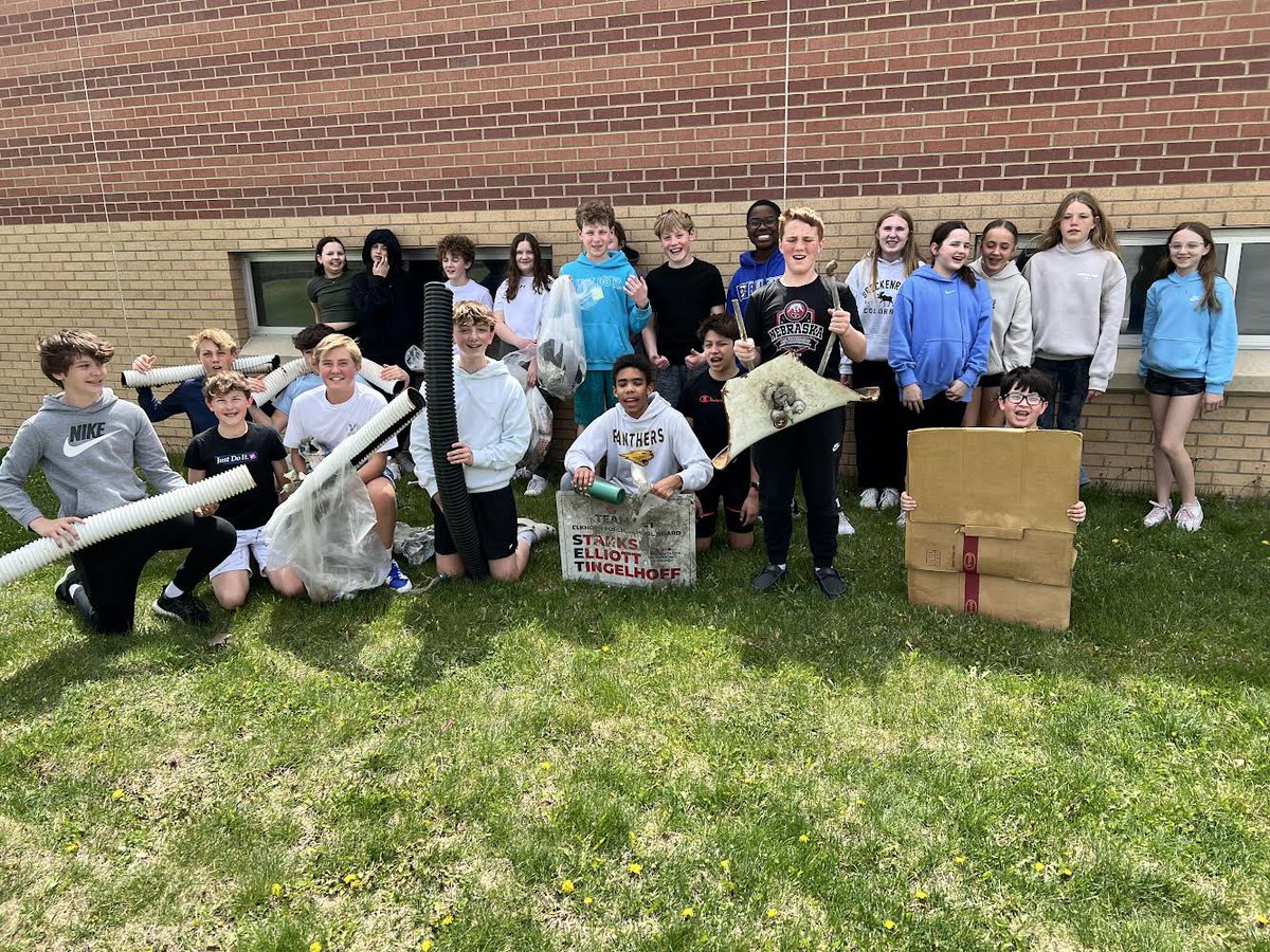 Mrs. Jonas’ Science classes celebrated Earth Day by cleaning up trash around the school today! #EPSAchieves #WhatWeDoAtValleyView