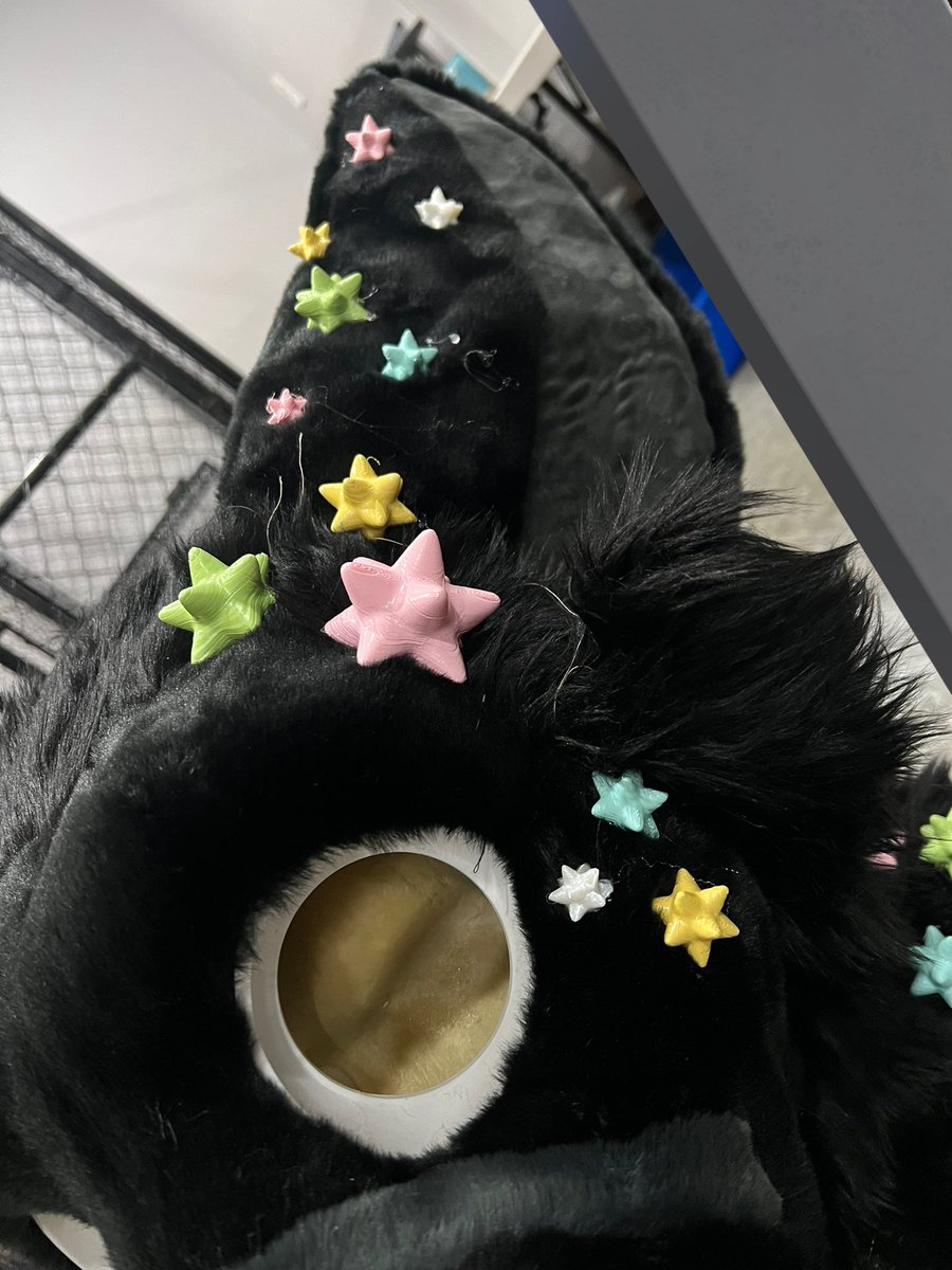 LilySuits's tweet photo. I heard we like soot sprites around here yea? https://t.co/LJRk2DtuMv