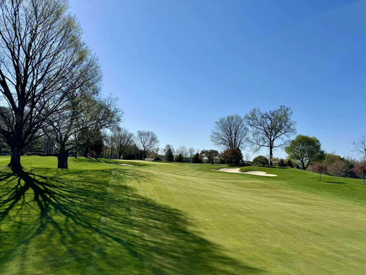 We’ve got a golf course! First fully open week of the season @gulllakecc and the golf course is shaping up nicely for April / league starts! #ViewOfTheDay #GLCC #GullLakeCC #1