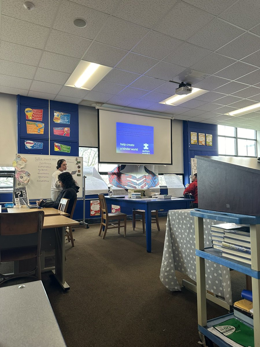 kklukas1's tweet photo. Mr Jose Sandoval and I are so proud of our students researching and presenting on #AutismAwarenessMonth #AutismAcceptance @DrNavarre @DrJLAnderson https://t.co/5rqji7lgtU