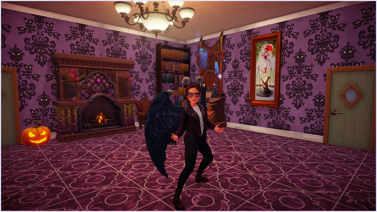 Glance into the Haunted Mansions first room. Not much yet but do like the purple 💜 
Also Shank's jacket was in my shop, had to get it! #DreamlightValley