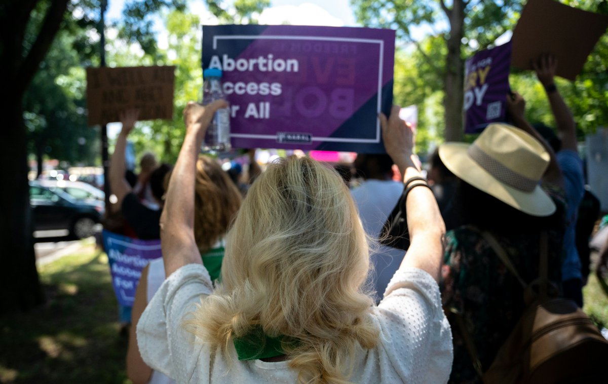#HHR Viewpoint by Daniel Pizzolato, Dorothea Chatzikonstantinou, and Alice Cavolo on Italy's continuing attack on abortion #healthrights #reproductiverights with moves to give full #humanrights to embryos from conception hhrjournal.org/2024/04/challe…