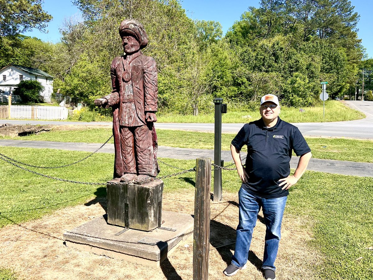 Summerville, Georgia 

The Sequoyah statue at Dowdy Park

#ExploreGeorgia 
@ExploreGeorgia