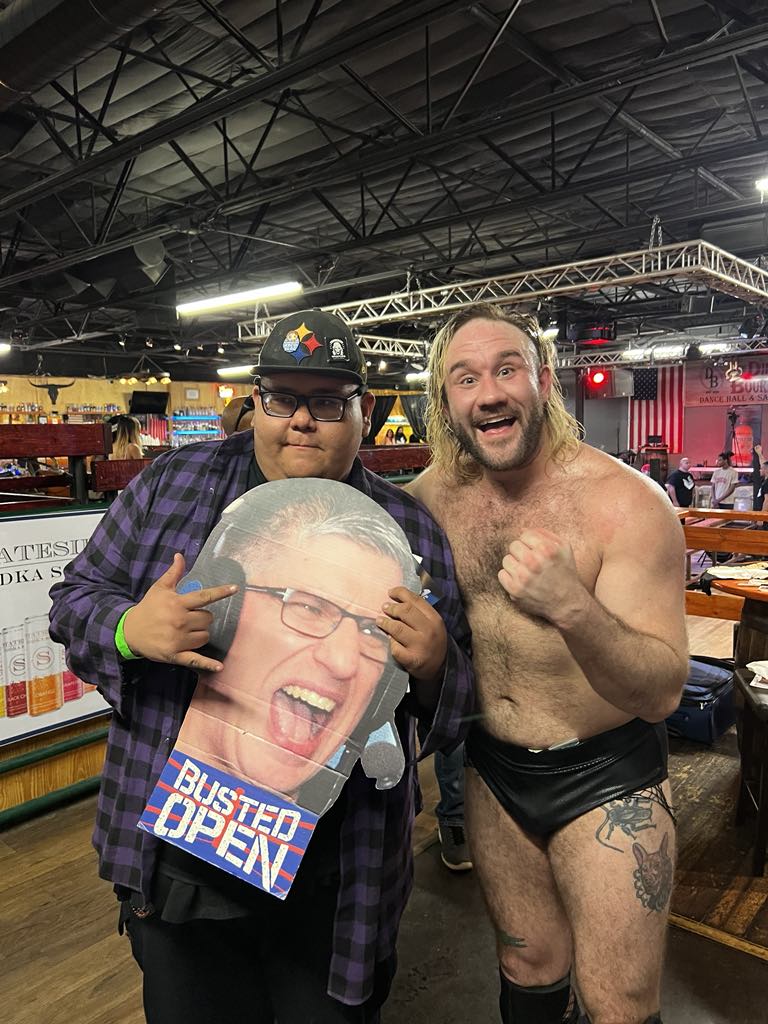 Mr_BrokenSN85's tweet photo. #BreakingGCW Was A Blast And A Success In The Books. Got To Meet Some Awesome Pro Wrestlers With @davidlagreca1 Fathead.
@NationsCorner
@BustedOpenRadio
@GCWrestling_
#BustedOpenNation
#NewMexicoChapter
#NationsCornerCrüe
#NationsCornerOnLocation
#BustedOpen247 https://t.co/iWnDPDz44X