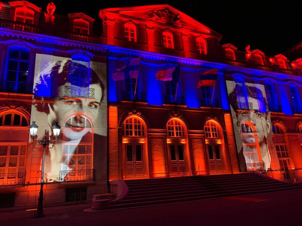 La cérémonie d'illumination du Palais du Pharo ! Dans le cadre de la commémoration du génocide des Arméniens #ArmenianGenocide 📍 Marseille/France @BenoitPayan