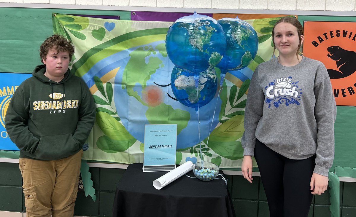 Zeps_Cafe's tweet photo. Winners from today’s Earth Day celebration. #EarthDay  #TNGCares https://t.co/8ryF535hB3