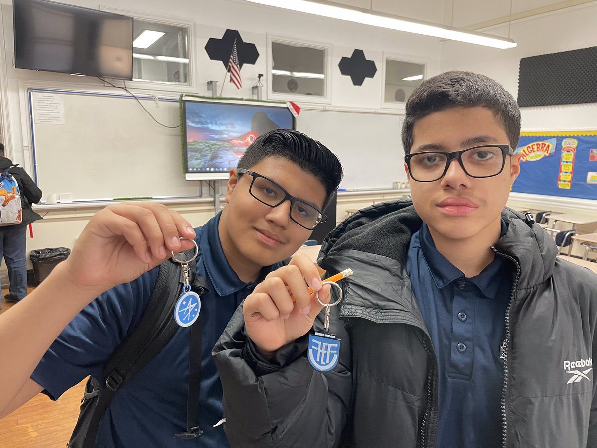 allhallowsarts's tweet image. Some of the custom keychains the All Hallows 3D Printing Club members made this week. Aren’t they awesome?

#3DPrinting #StudentDesigned #KeyChain #RingofKeys