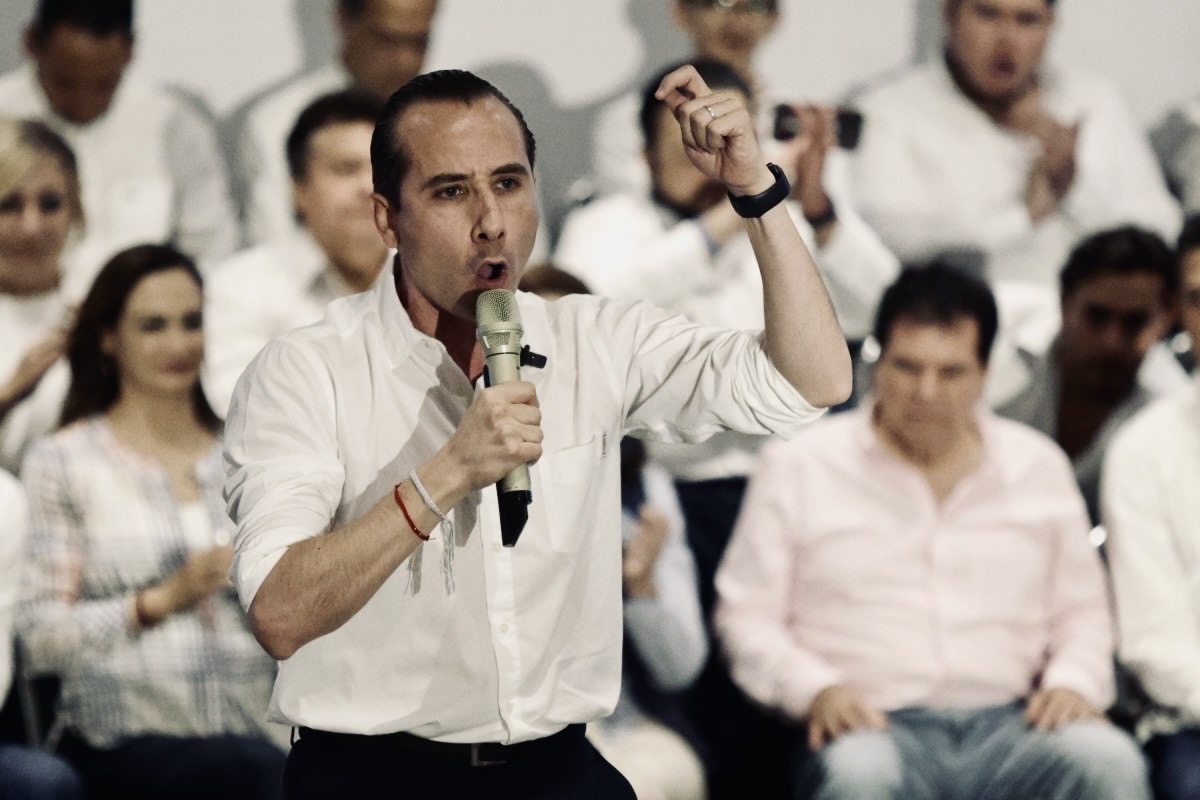 💥La cabeza de Mario Riestra no vale 15 mil pesos💥

“Tu cabeza vale 15 mil pesos”, repitió en dos ocasiones un sujeto al candidato del @PANPuebla2124 a la presidencia municipal de Puebla en un mitin.

<a href="/marioriestra/">Mario Riestra Piña</a> tiene dos hermosas hijas y una familia envidiable.

No hay