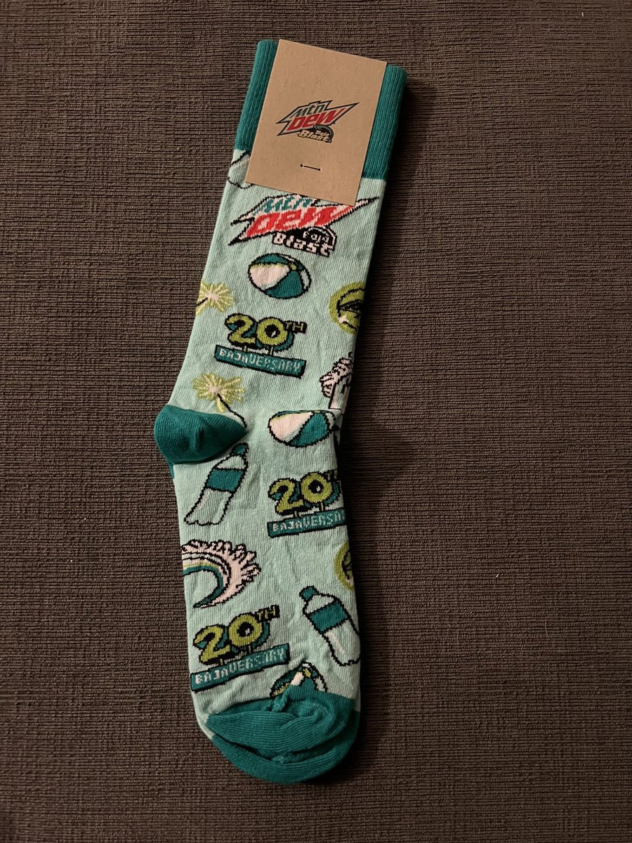 JG1636's tweet photo. @MountainDew #BAJAVERSARYSWEEPSTAKES
Got my socks in the mail today👍🏻 https://t.co/6qeJzmS4VH
