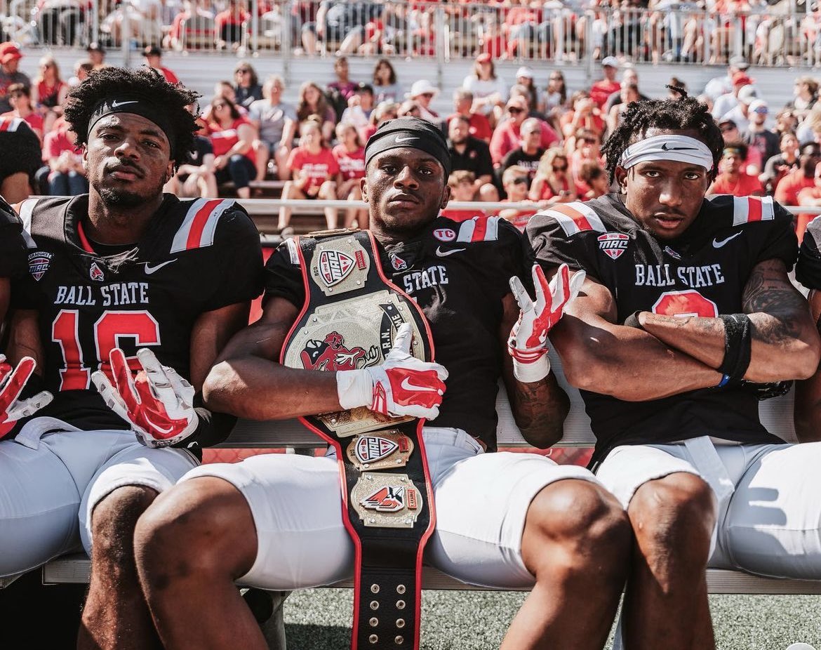 All Glory To God!✝️ Extremely Blessed To Receive a(n) offer from Ball State University! @Davis33Coach @bsa28_ @coachbeckles @SWiltfong247 @JeremyO_Johnson @adamgorney @RivalsFriedman @ChadSimmons_ @RustyMansell_ @RivalsJohnson @Rivals @247recruiting @On3Recruits