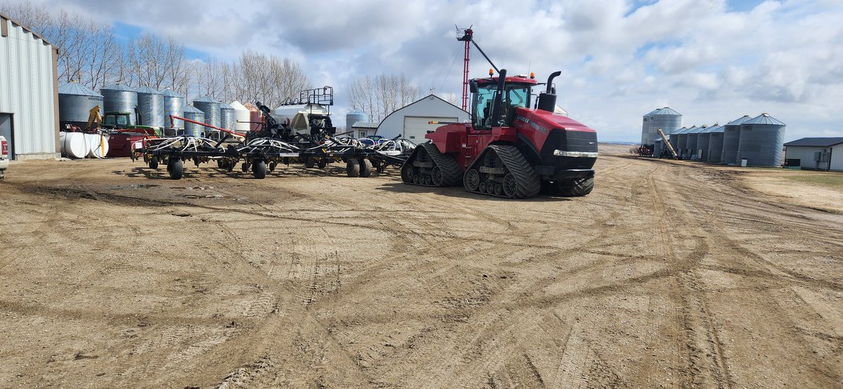 dellseeds's tweet photo. Unit 2 into the yard #plant24 https://t.co/hHfNvfIkXl