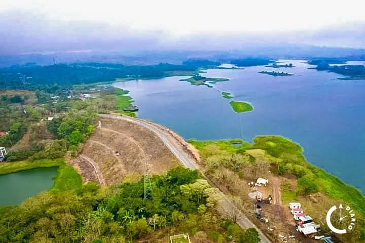 #Asturias es el nombre de la comunidad donde inicia la magia 🤩 uno de los sitios más atractivos del lago artificial #Apanás  en el departamento de Jinotega. Un avance en la producción de energía renovable en Nicaragua. #SomosVictoriasVerdaderas