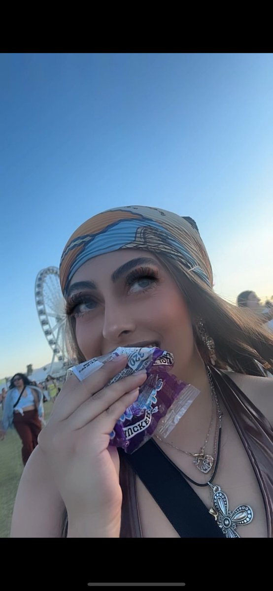 supermichi_'s tweet photo. Only meal I had @coachella day 3 💀 this was in the middle of Mau P’s set too lol https://t.co/xs4EeTikq0
