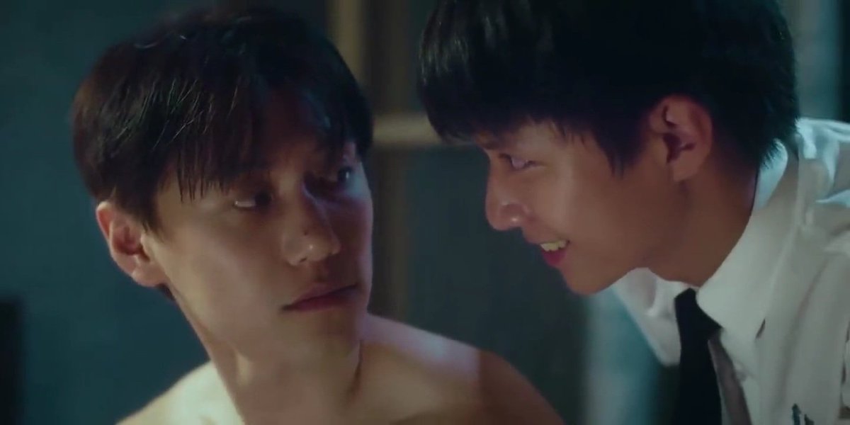 iamroberte's tweet photo. Episode 2: Who Owes Us?
The second kind of family always leaves the light on for you.
#UnknownTheSeries #UnknownEP2 #關於未知的我們 #ChrisChiu #Xuan https://t.co/SKmV4QJeaS