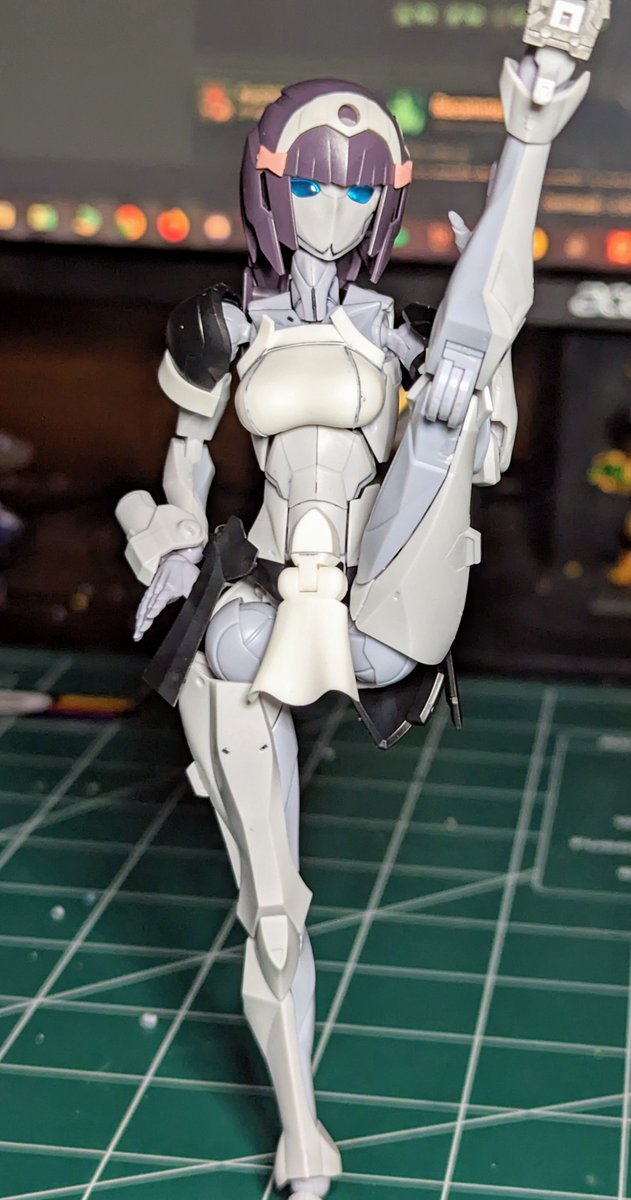 MDZerobeats's tweet photo. #メガロマリア Novice completed. You'll have to paint the knives but oob aside from that. I'm surprised I was able to do that last one. https://t.co/0VUAiXRfpH