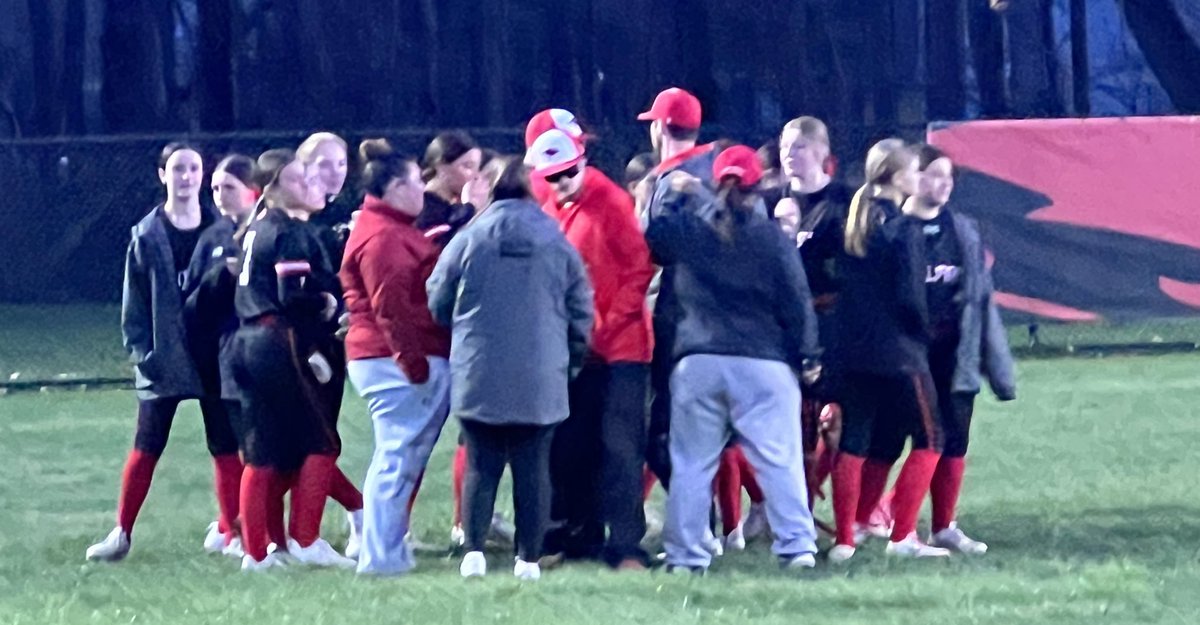 Milford Softball hosted a very talented KP team and put up a great battle, proud of our gals & coaches & fans!$!💪🥎@jcotlin @MilfordSchools @MHSBoosters2 @mhs_softballl @Chappy8611 @LauriePinto5 @HockomockSports