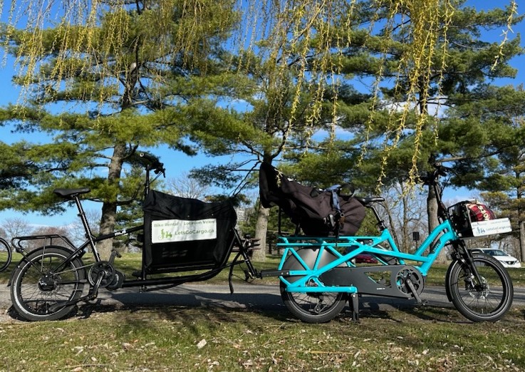 How do we get our e-cargo bikes to customers? By e-cargo bike of course! 🚲💪

In this case, two bikes needed delivering. So our Tern GSD towed our Muli and our Tern folding bike (the ride home) was sitting on the back of the Tern GSD! 😯
#Quaxing #CargoBikes #Ottawa #Ottbike