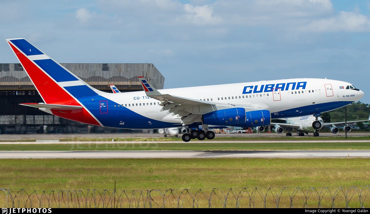 CU-T1250 | IL96 de #Cubanadeaviación
#Caracas-#Habana | t.ly/hPH5K

LA COLONIZACIÓN PETROLERA de los narcocomunistas de #Cuba en #Venezuela.

260 pasajeros a bordo, su mayoría #AgentesInfiltrados, #medicosesclavos, #profesoresmilitares 
#cuavion #22Abr