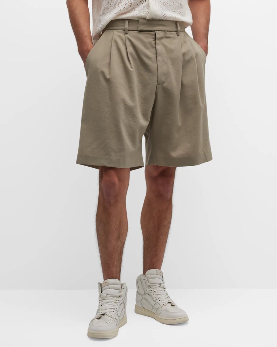 Citrus_Slut's tweet photo. @dieworkwear I find the trend for men’s shorts to be elastic and synched with drawstrings super annoying. We don’t need a hybrid between sweatpants and terrible skinny shorts. https://t.co/8CKpvAlXtC