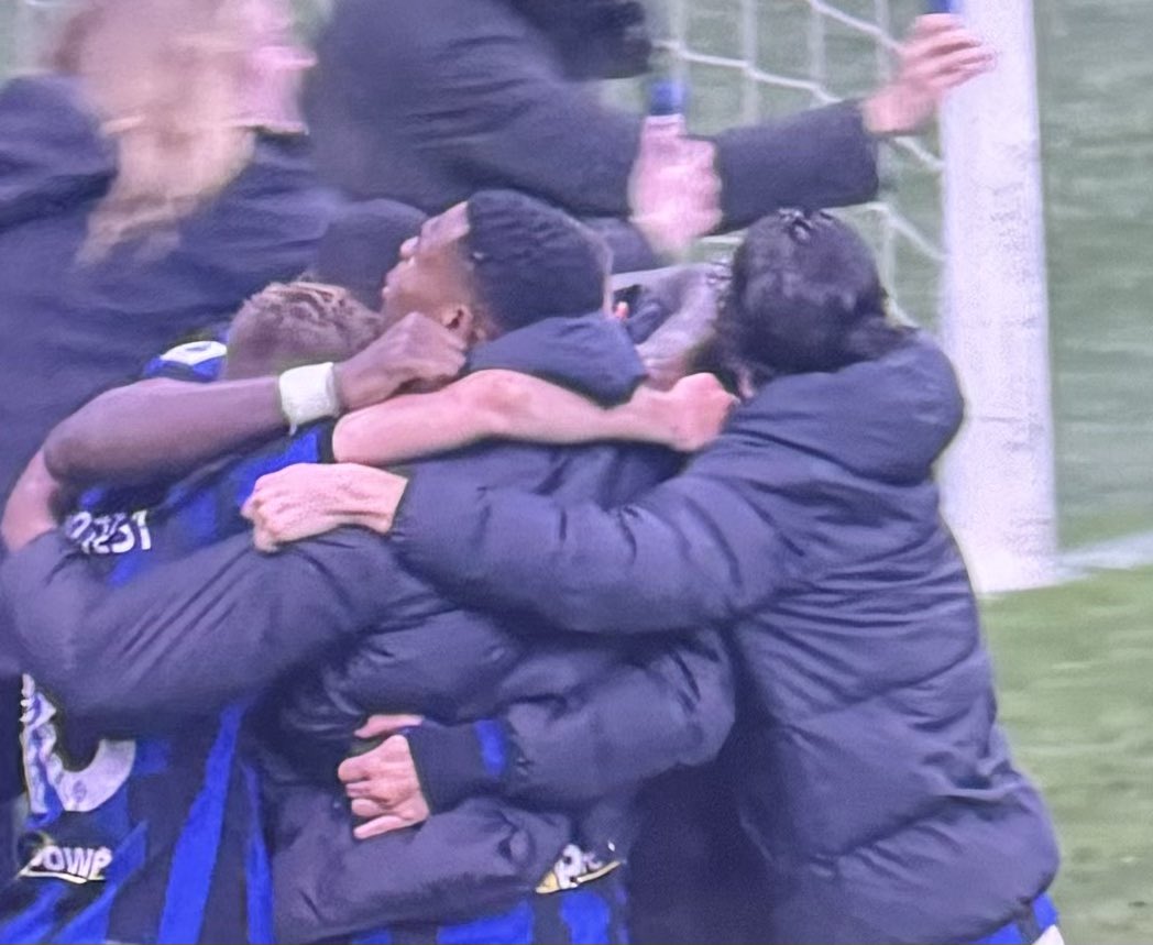 INTER É CAMPEÃO ITALIANO!!!! E logo frente ao…AC Milan. 20.° título.