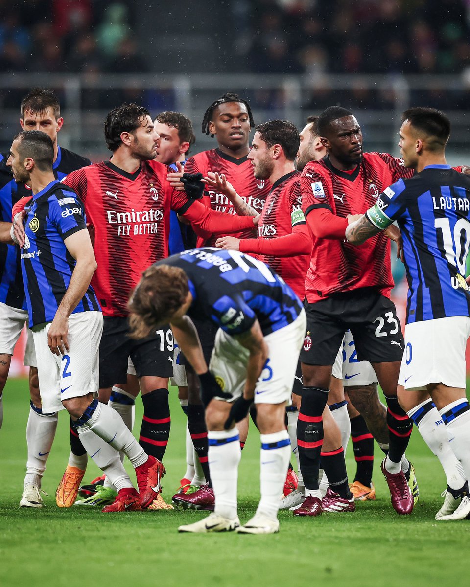 alaimofootball's tweet photo. 🔴⚫️EL RIDÍCULO Y LA HUMILLACIÓN ROSSONERA MÁS GRANDE DESDE ESTAMBUL. MUCHAS GRACIAS🖕🏻 https://t.co/ORPDWdAMXu