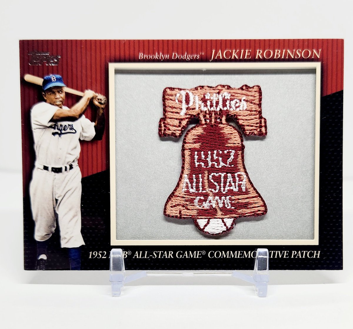 Continuing my April #JackieRobinson card posts with this 2010 Topps Baseball Series 2 Commemorative Patch card. #thehobby ⚾️