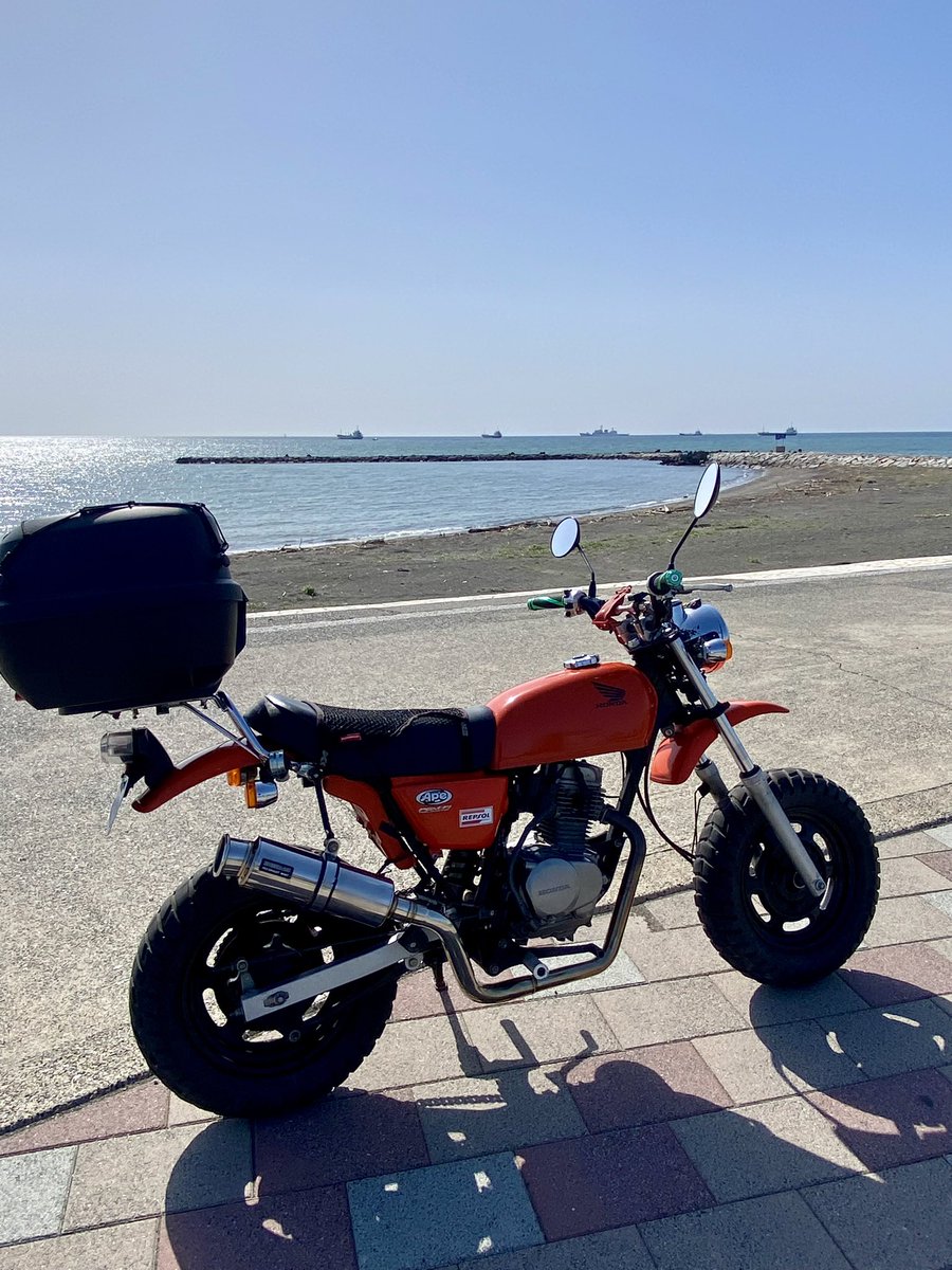 おはよう☁️ございます
モクモク空の火曜の朝

日曜日はまだ遠い
今日もツーキング🏍️♪ 
安全第一、行ってきます

GWの天気予報が変わるたび
一喜一憂のこの頃
なんとかたのむ🙏
皆様、良き日に🌱#北条海岸