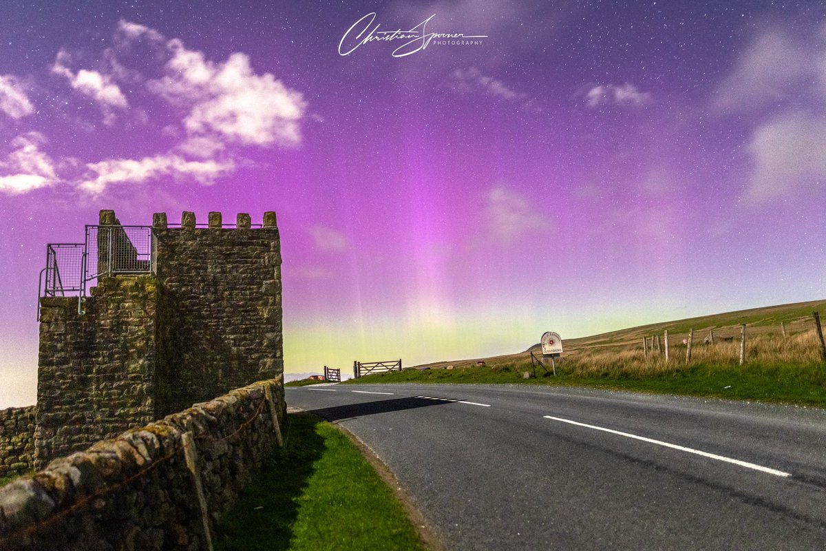 SP00NS's tweet image. 💫 The Northern Lights putting on a spectacular late-season display on 16/4/24 🤩 #aurora #northernlights