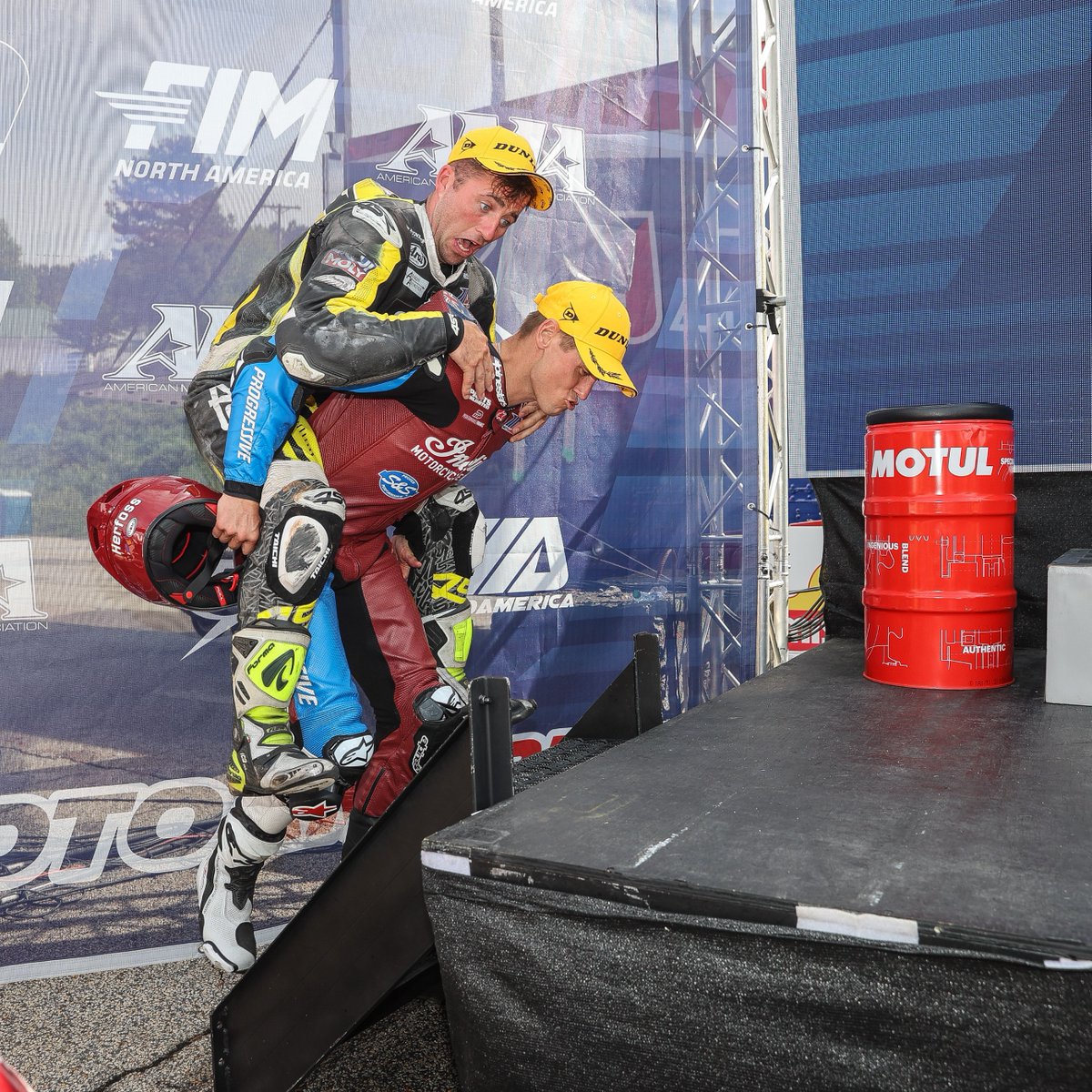 MotoAmerica's tweet photo. .@Max888racing crashed in the Superbike race 2 that took place just before the Mission King Of The Baggers race 2. He manged to place 3rd with an injury. He may not have needed help completing the race, but he may have needed help getting onto the podium. Thanks @TroyHerfoss! https://t.co/RryJJHpCKG