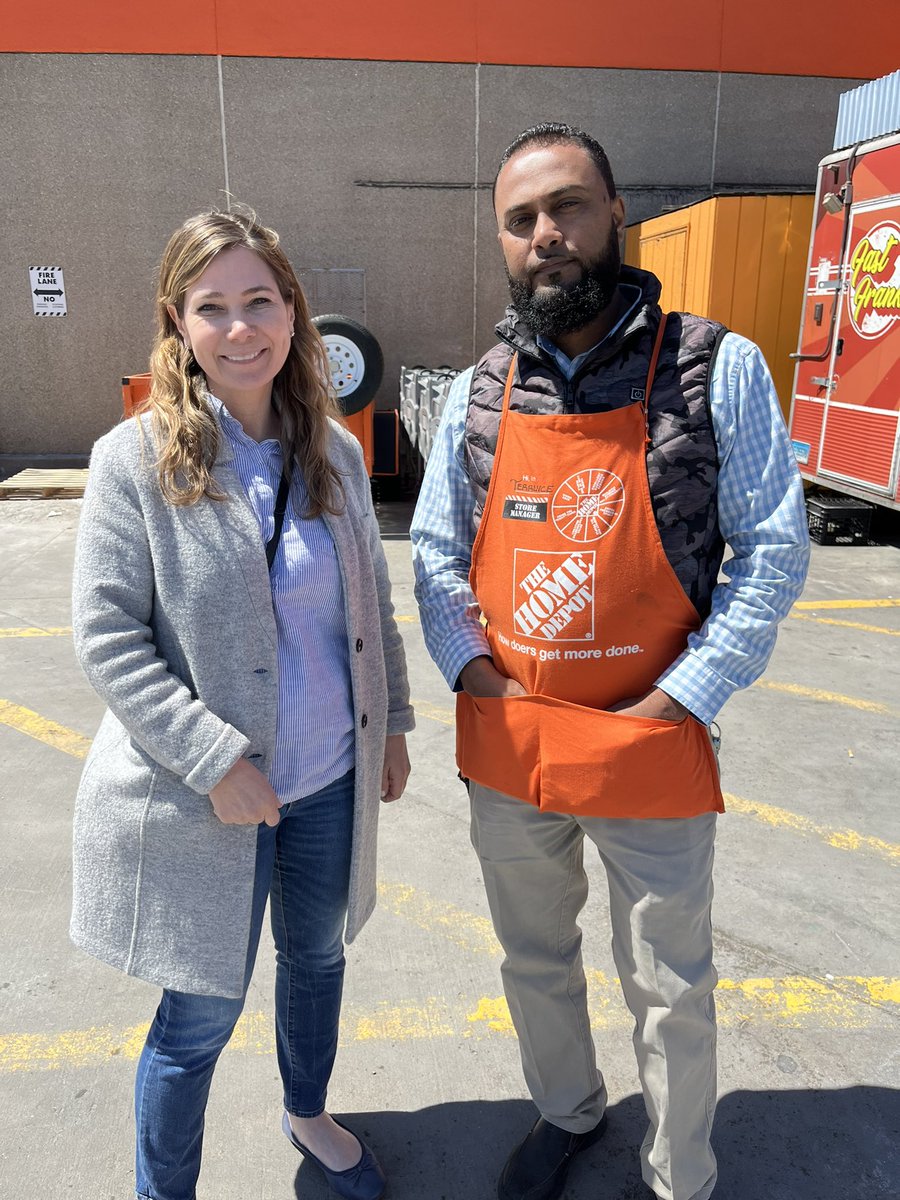 D13: we’ve heard you & know of the Home Depot issues! Today we went to Bruckner Blvd location and bumped into the manager, Terrence As of Sat, the store has armed security, K-9 units for deterrence & is working with @NYPD45Pct Looking forward to our continued collaboration