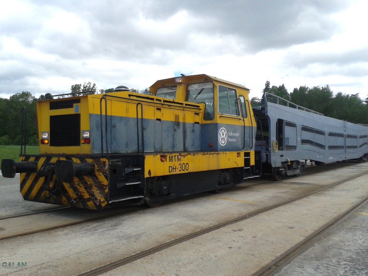 Locotractor MTM DH-300 de la factoría Volkswagen Navarra. Pamplona 21-5-2014 #trainspotter #trainspotting #trainspotter_europe