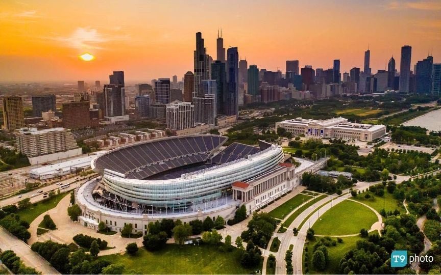 The #Bears reportedly will be hosting a press conference on Wednesday unveiling their plans to build a state of the art, publicly owned stadium on the lake front. The team has been back and forth between Chicago and Arlington Heights. As reported by: @kpowell720