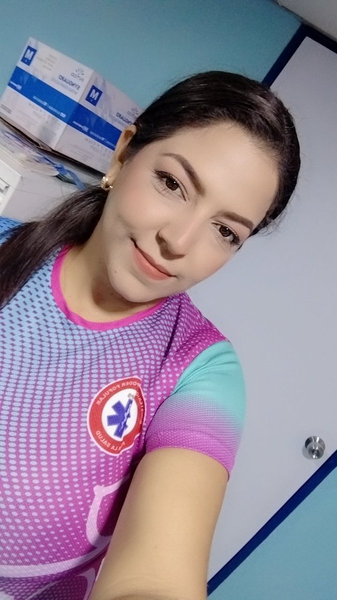DoratMaria's tweet photo. Donde te escriban cualquier tontería para no dejarte en visto... Ahí es!! https://t.co/bkE7P0mruC