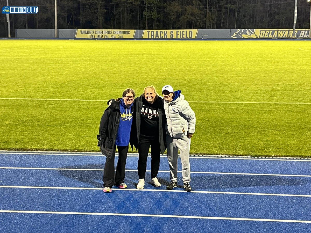 It was great to have Delaware Hall of Famer Beth Hatt coming out to last Friday’s spring game! 💙💛