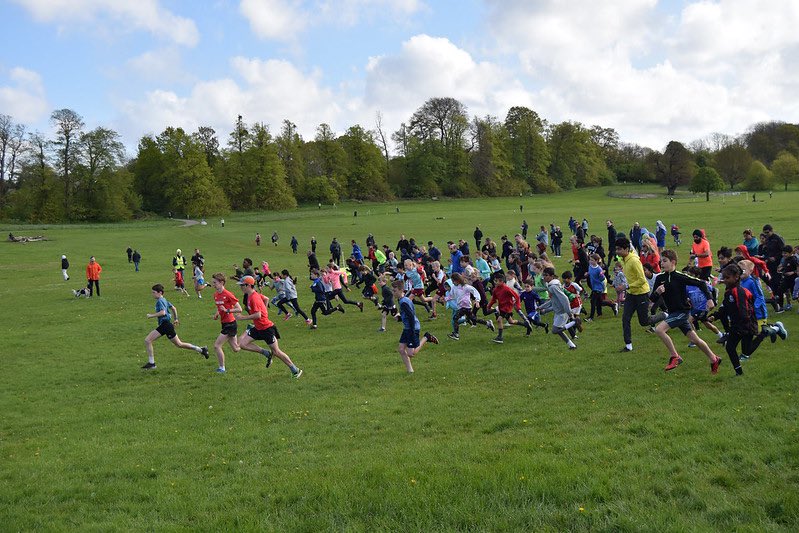 Event 313: News, results and photos are up. A great turn out of 129 juniors and 27 volunteers at Lloyd juniors and well done to everyone who participated (running and volunteering) in the London Marathon and Mini Marathons over the weekend. parkrun.org.uk/lloyd-juniors/…