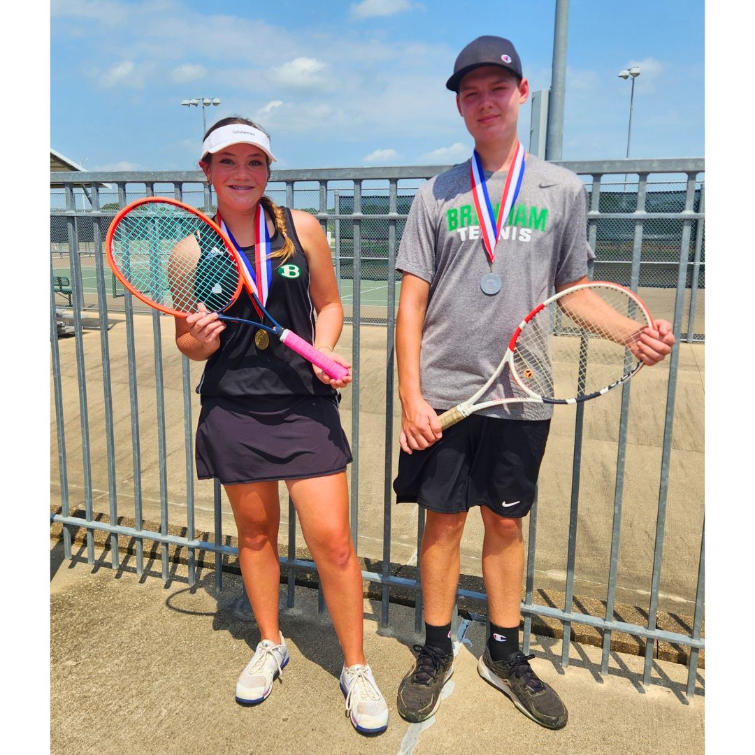 The Freshman District Tournament for 21-5A took place on Thurs, April 18th at Bryan Rudder. Brenham celebrated as two of their players clinched medals. Annalee Sawyer emerged as the Girl's Singles Champion, Meanwhile, Charles White secured Second Place in Boy's Singles.