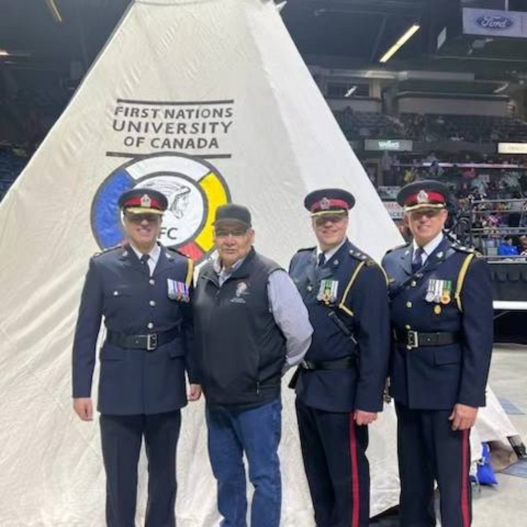 This weekend, members of the Regina Police Service had the privilege of attending the First Nations University of Canada Spring Celebration Powwow! Thank you to the organizing committee and everyone involved who made this year's powwow a big success.