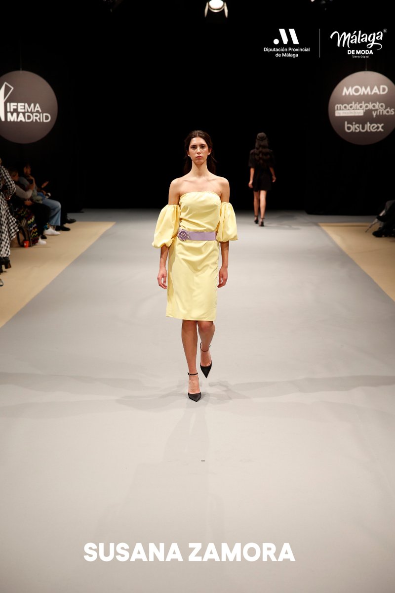 MalagaDeModa's tweet photo. Vestido amarillo de mujer con mangas abullonadas de Susana Zamora.
#MalagadeModa #TalentoOriginal #modaandaluza #Tendencias #diseñadoresmalagueños #ModaEspañola #TendenciasMujer #ModaMujer #StreetStyle #fashion #modafemenina #Womenstyle #style #estilo #womanfashion https://t.co/IS9rZfHRie