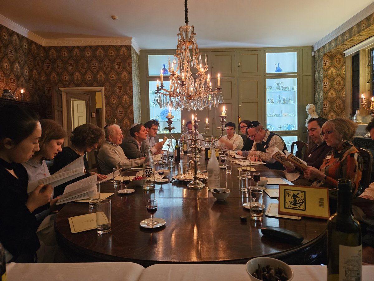 Thank you @DinahGLRoseKC for hosting us at @magdalenoxford for a Passover Seder!

#ChagPesachSameach