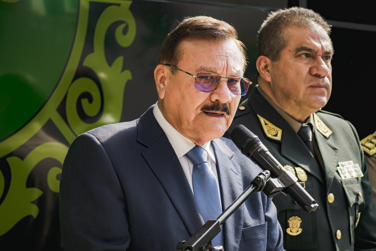 DirincriPNP's tweet photo. #DirincriPNP 📸| En conferencia de prensa, el @MininterPeru , Walter Ortiz Acosta, acompañado del comandante general PNP, Víctor Zanabria Angulo y el comando institucional brindaron detalles de las investigaciones sobre el caso de la desaparición de la suboficial PNP Nicol Mesía. https://t.co/W7JGPbw4qS