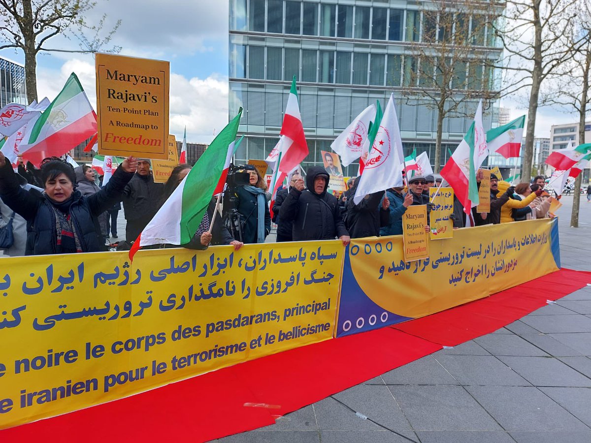 22/04, Lussemburgo: manifestazione dei sostenitori del Consiglio Nazionale della Resistenza Iraniana in contemporanea con la riunione del Consiglio Affari Esteri dell'UE. I dimostranti chiedono la designazione dell'IRGC come organizzazione terroristica da parte dell’UE e il
