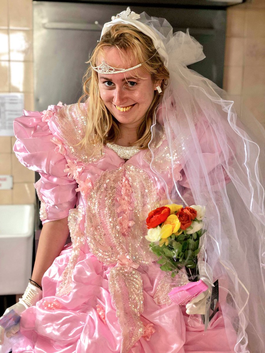 jsuisinlove's tweet image. Entre les lettres y et o de ton clavier