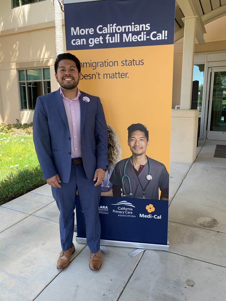 Yesterday the #Health4All / #SaludParaTodos tour stopped at @CenterRuhs in Corona, CA. @ICRicardoLara and CPCA's Carlos Aguilera met with health center staff and community members to celebrate the fact that doctors and community groups are united for #Health4All. @CDInews