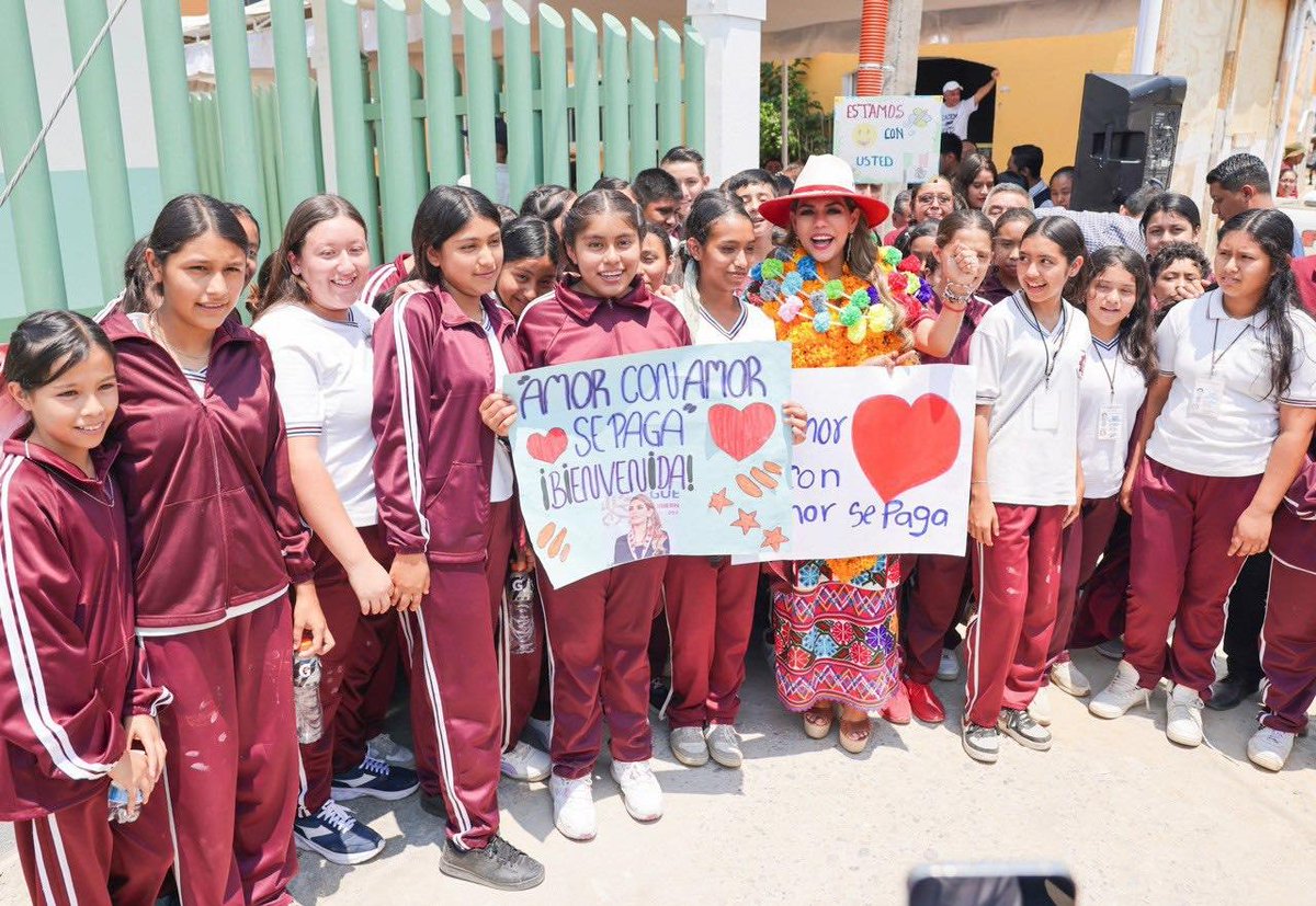 🔥El Tlacolol | El clan de los Salgado promueve a Morena hasta en las escuelas

Lee la columna completa en nuestra página: eltlacolol.com/index.php/2024…