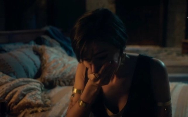 RainhaBate's tweet photo. Acabei de termina 6 capitulo da 10 temporada! Confesso que foi maravilhoso !
#SerieReis 
#EstreiaADecadencia https://t.co/dXCEpnarCJ