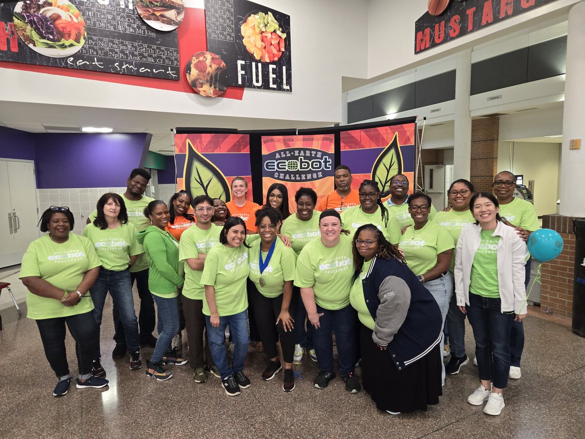 HCDE_CASE's tweet photo. This week we're celebrating Afterschool Professionals Awareness Week! Please join us in thanking the afterschool professionals who positively impact young people’s lives and provide enriching experiences during out-of-school hours. Thanks CASE Staff for #MakingAfterschoolCool! https://t.co/f2DQ7wJRK8